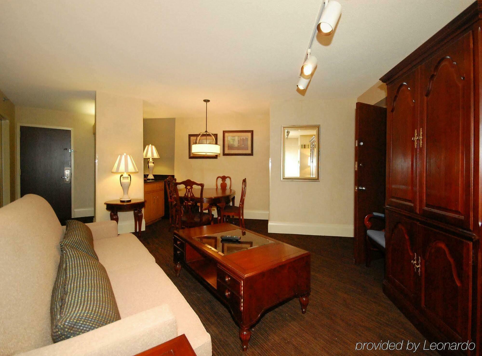 Red Lion Hotel High Point Room photo