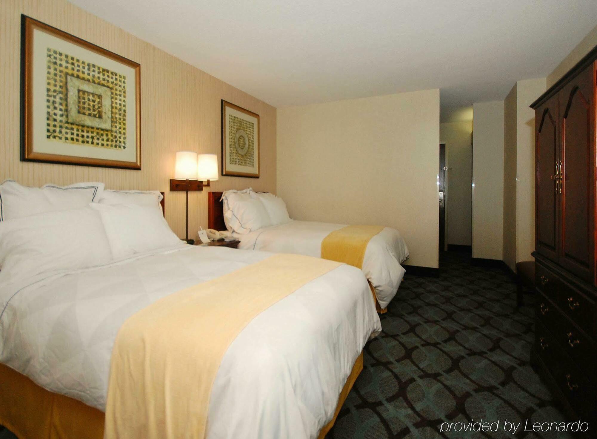 Red Lion Hotel High Point Room photo